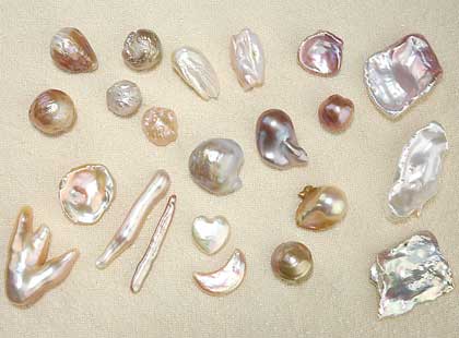 mixed lot of Freshwater Pearls the June birthstone